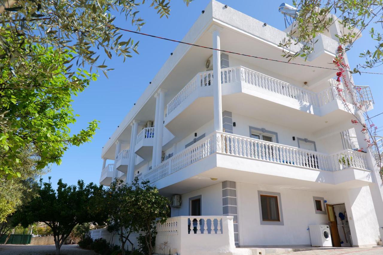 Vila Unique Ksamil Exterior foto