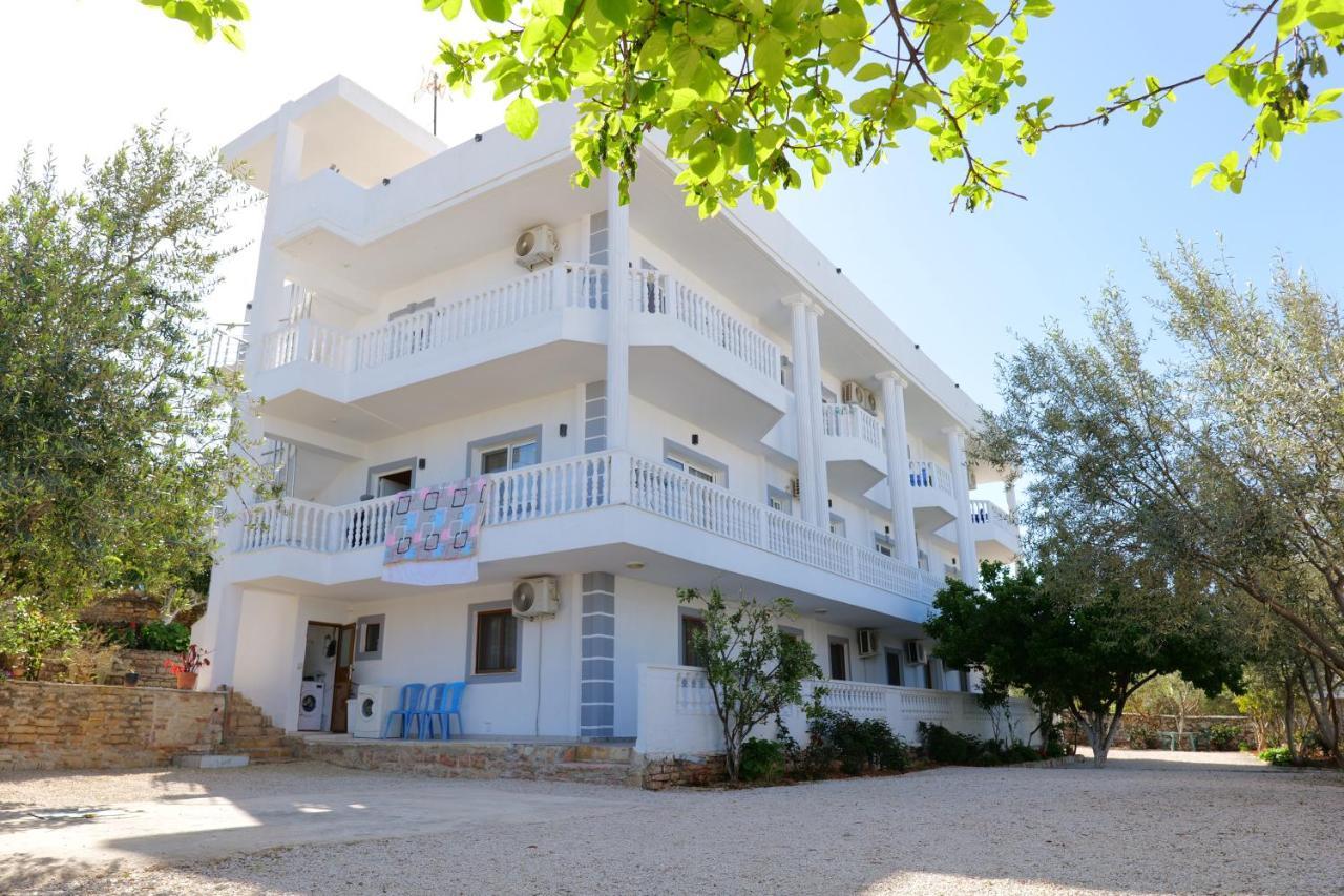 Vila Unique Ksamil Exterior foto