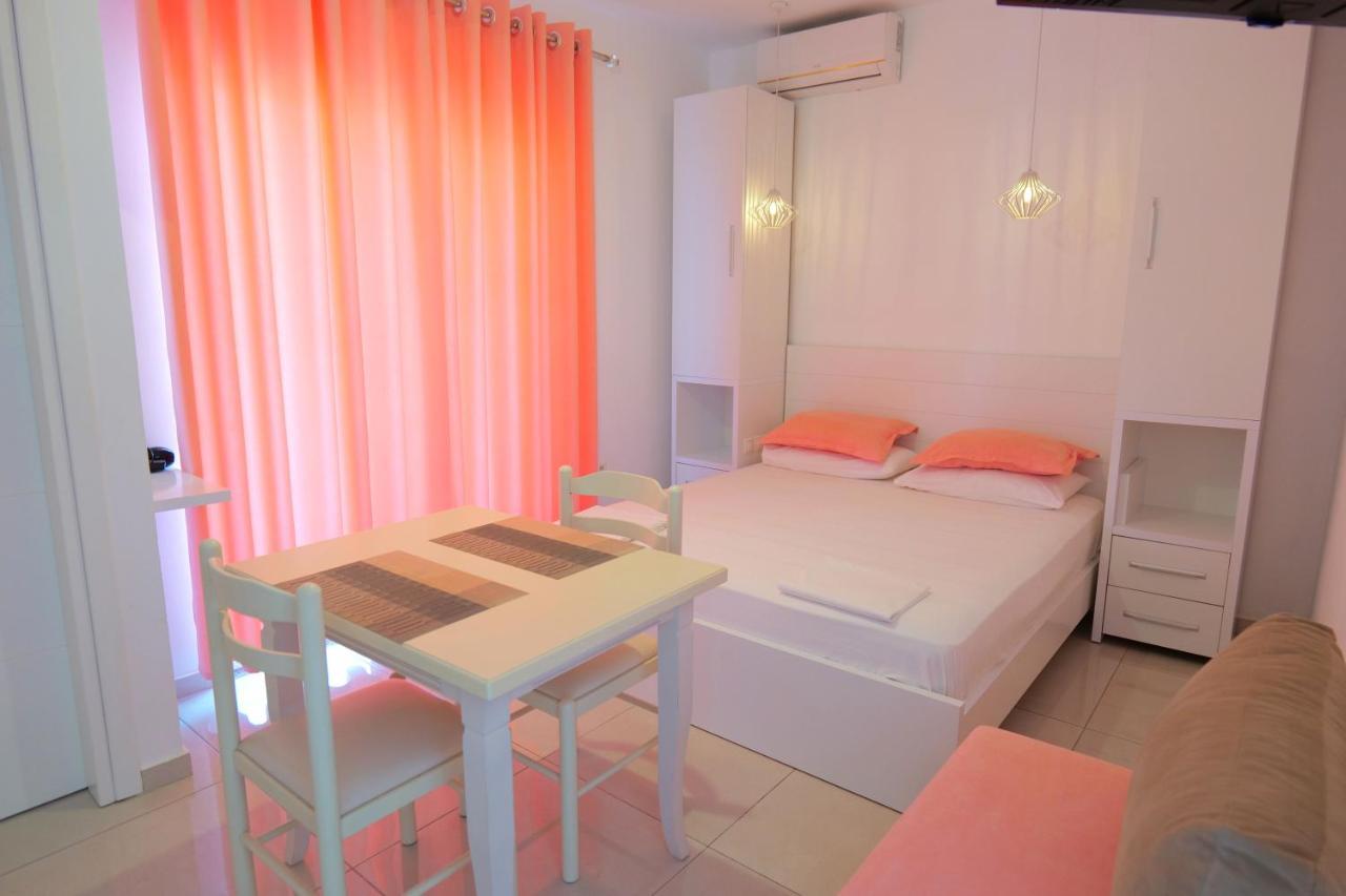 Vila Unique Ksamil Exterior foto